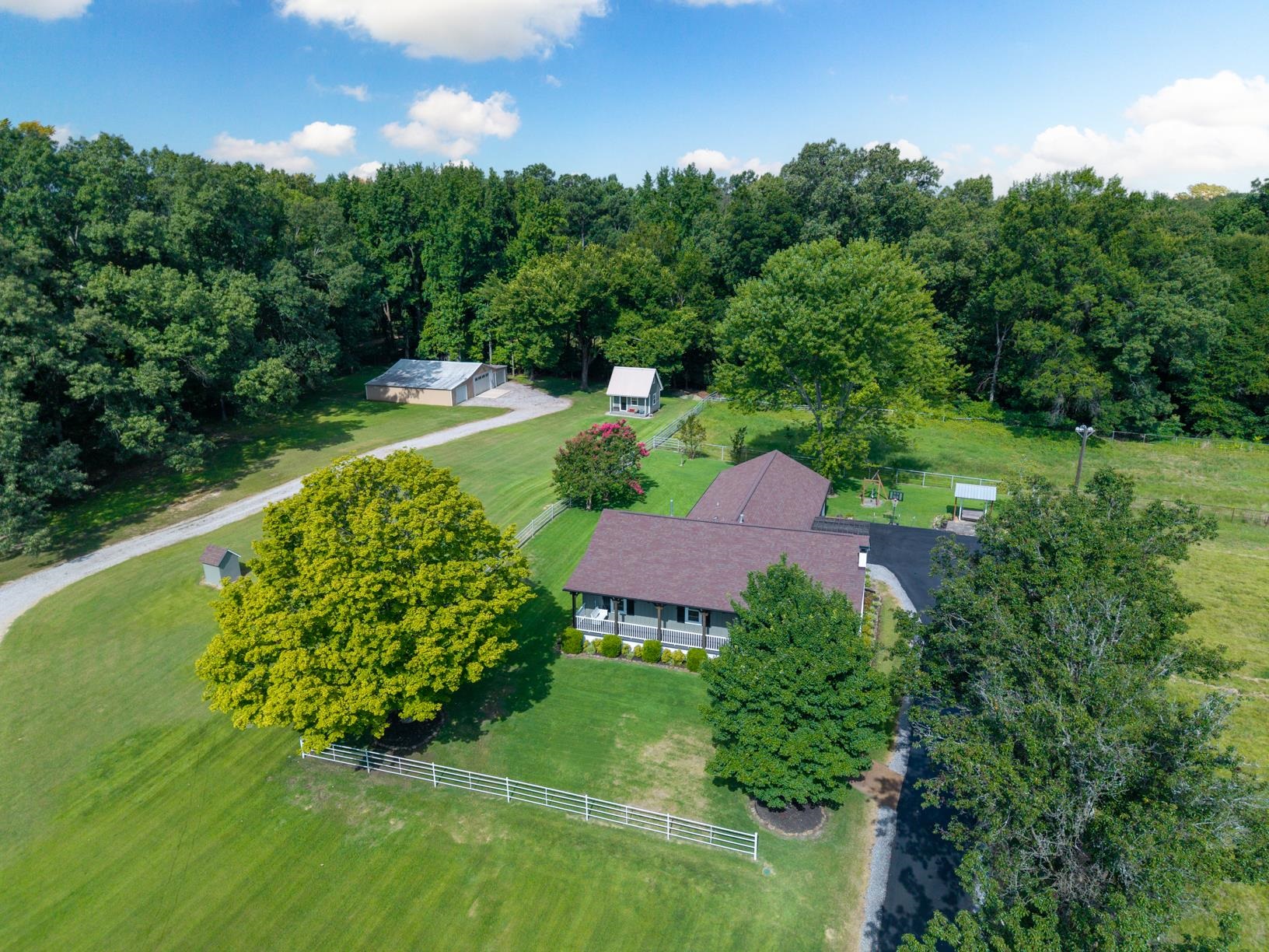 4595 Broadway Road Bartlett, TN 38002 - Photo 3 of 40 Gallery Image 3