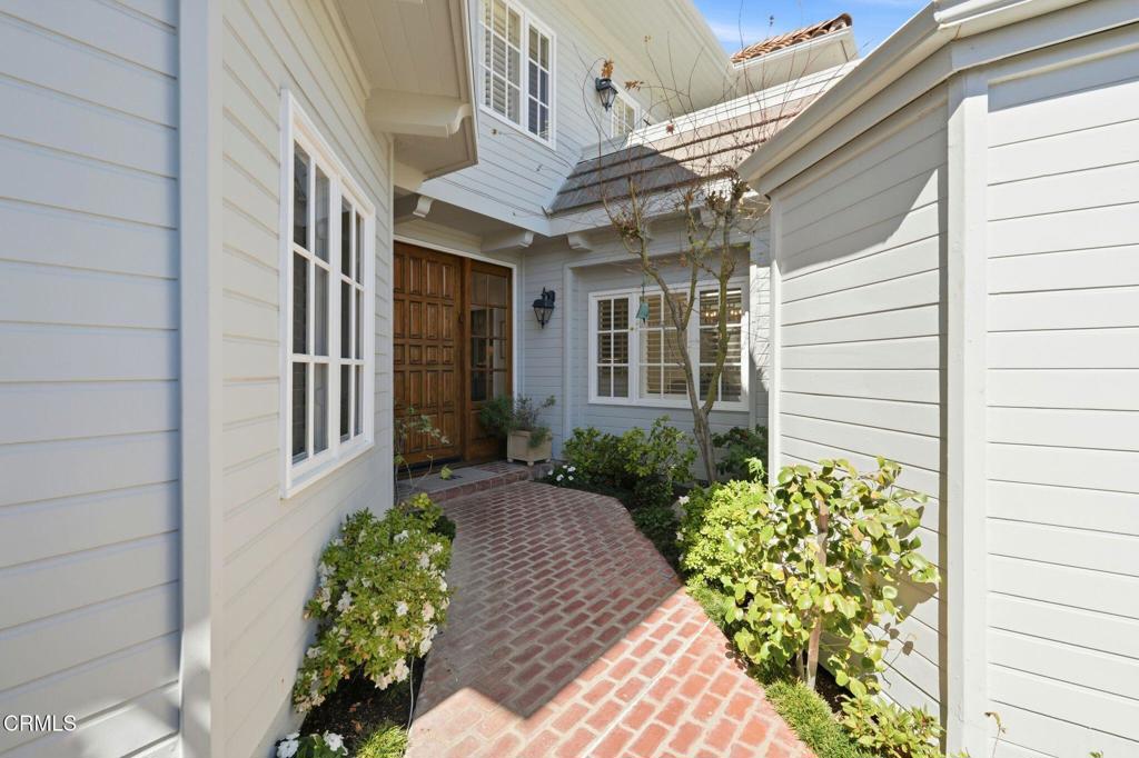 2317 Canyonback Road Los Angeles, CA 90049 - Photo 4 of 74 6_2317 Canyonback Rd (11)