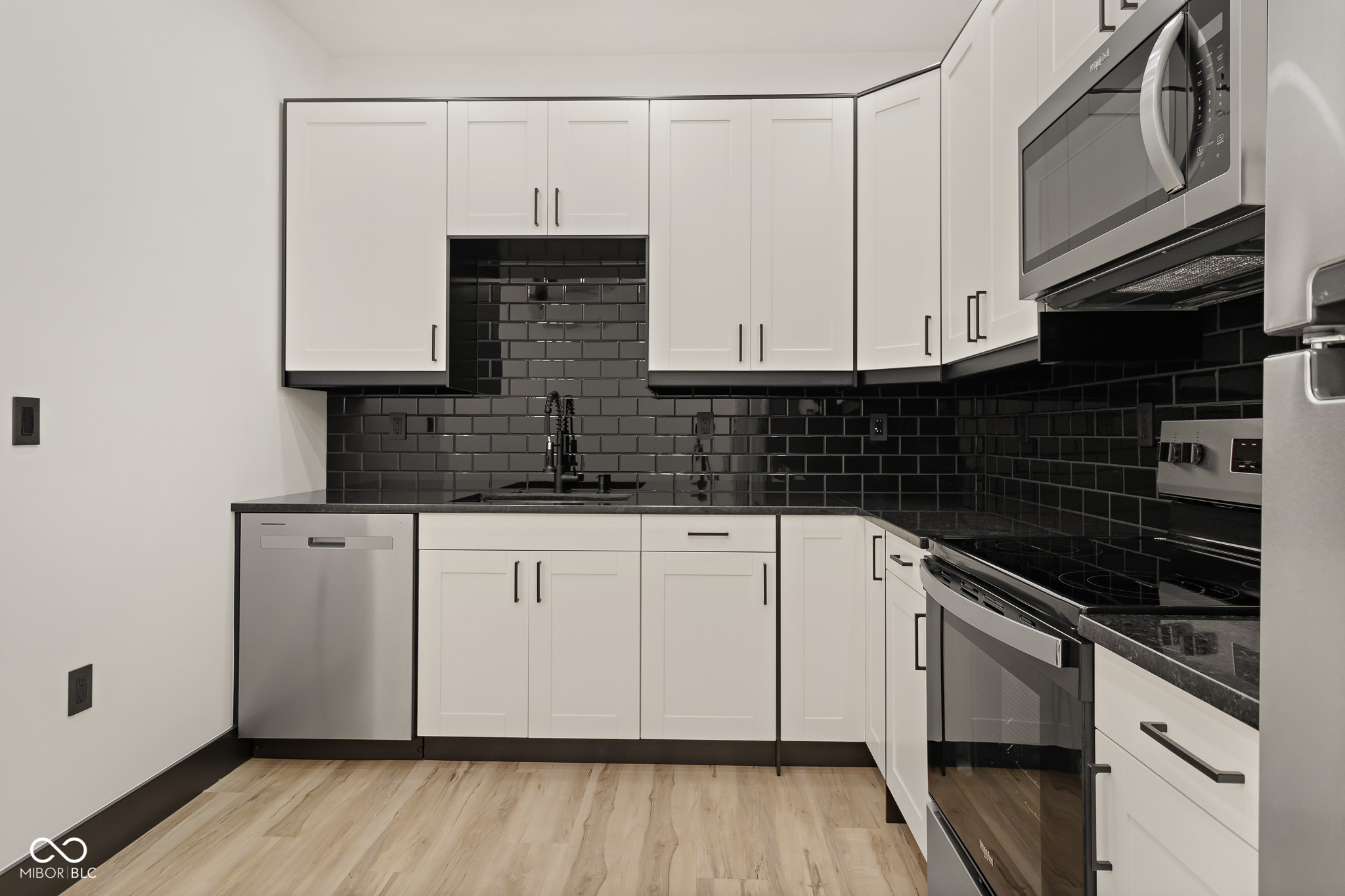 1013 14th Street, Unit 2 Columbus, IN 47201 - Photo 7 of 30