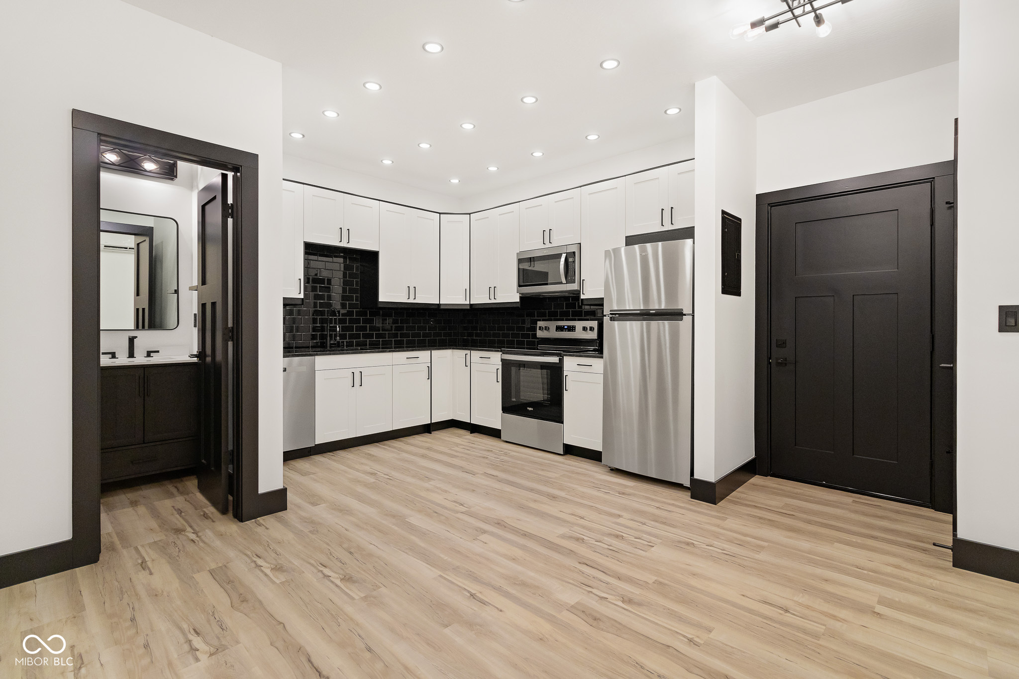 1013 14th Street, Unit 2 Columbus, IN 47201 - Photo 9 of 30