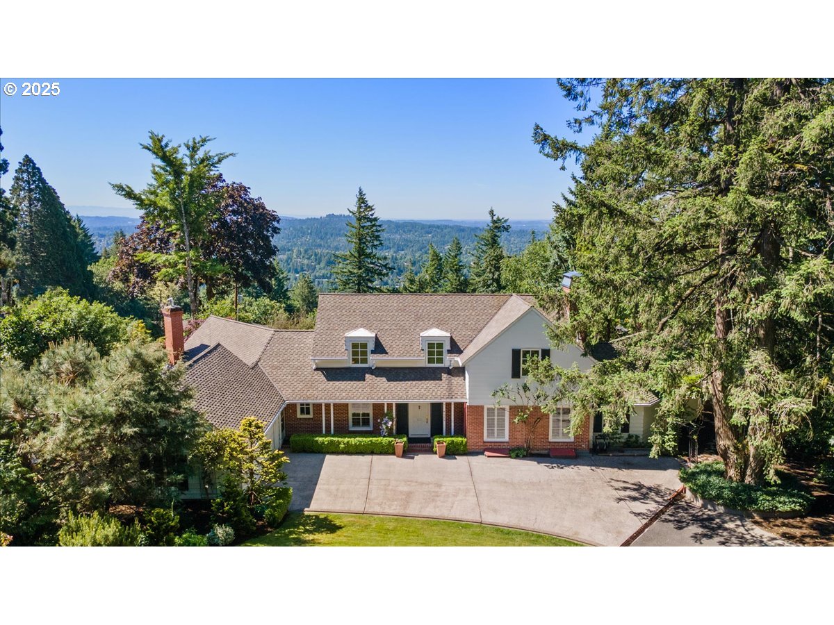 4326 Southwest Arthur Way Portland, OR 97221 - Photo 1 of 43 Gallery Image 1