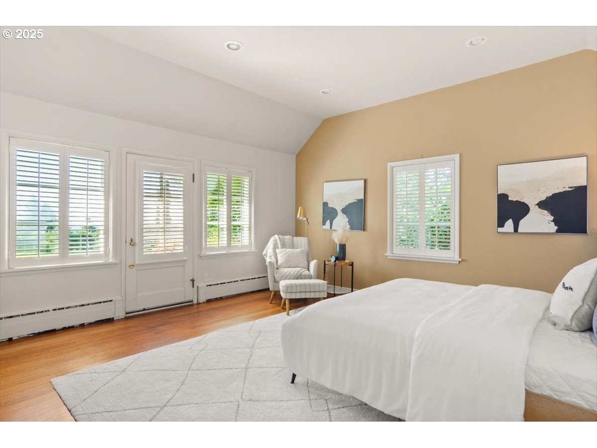 4326 Southwest Arthur Way Portland, OR 97221 - Photo 21 of 43 Primary Bedroom