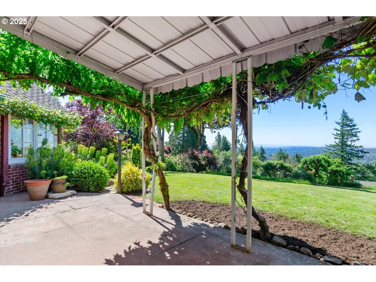4326 Southwest Arthur Way Portland, OR 97221 - Photo 35 of 43 Patio