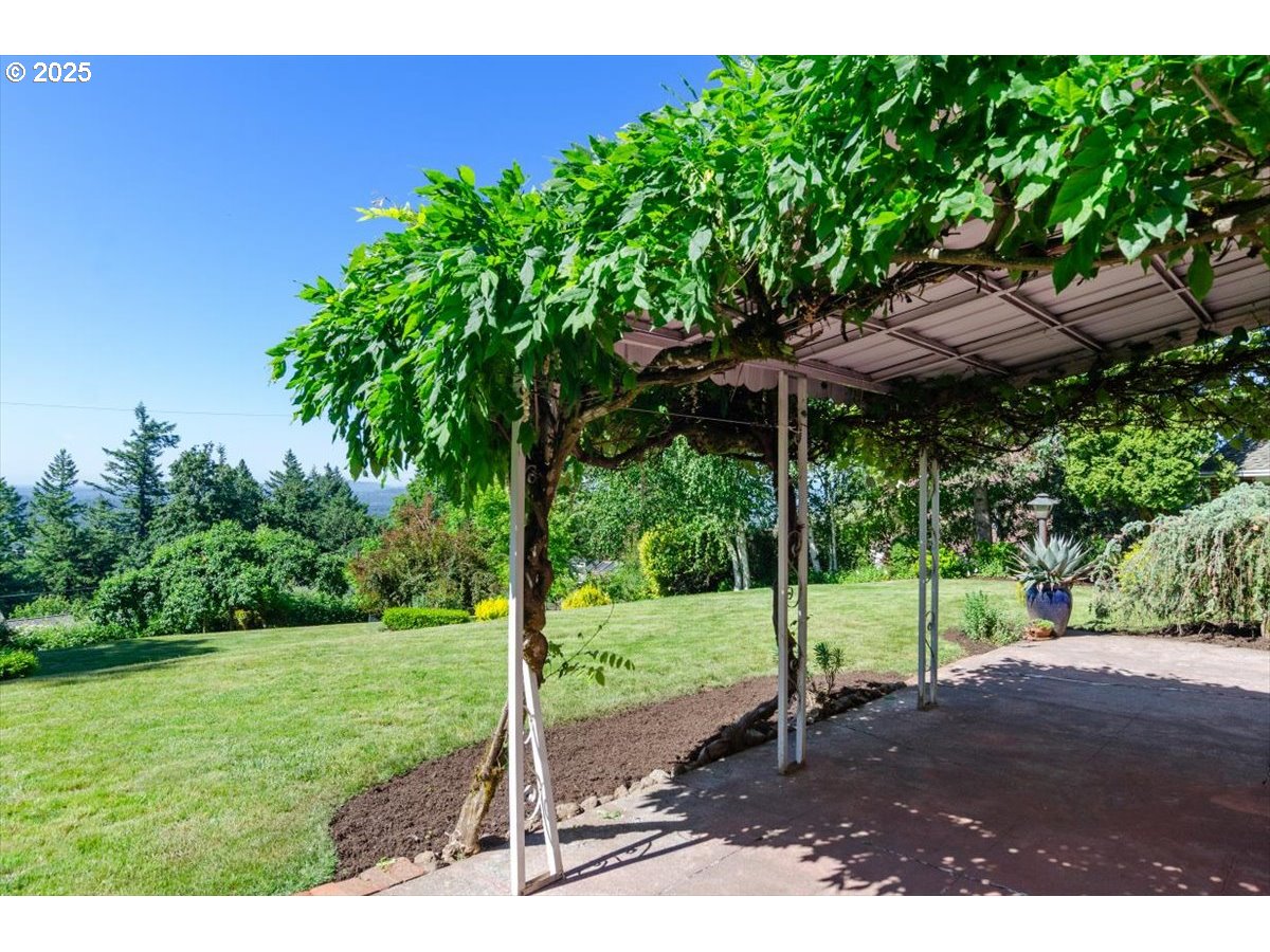 4326 Southwest Arthur Way Portland, OR 97221 - Photo 36 of 43 Patio