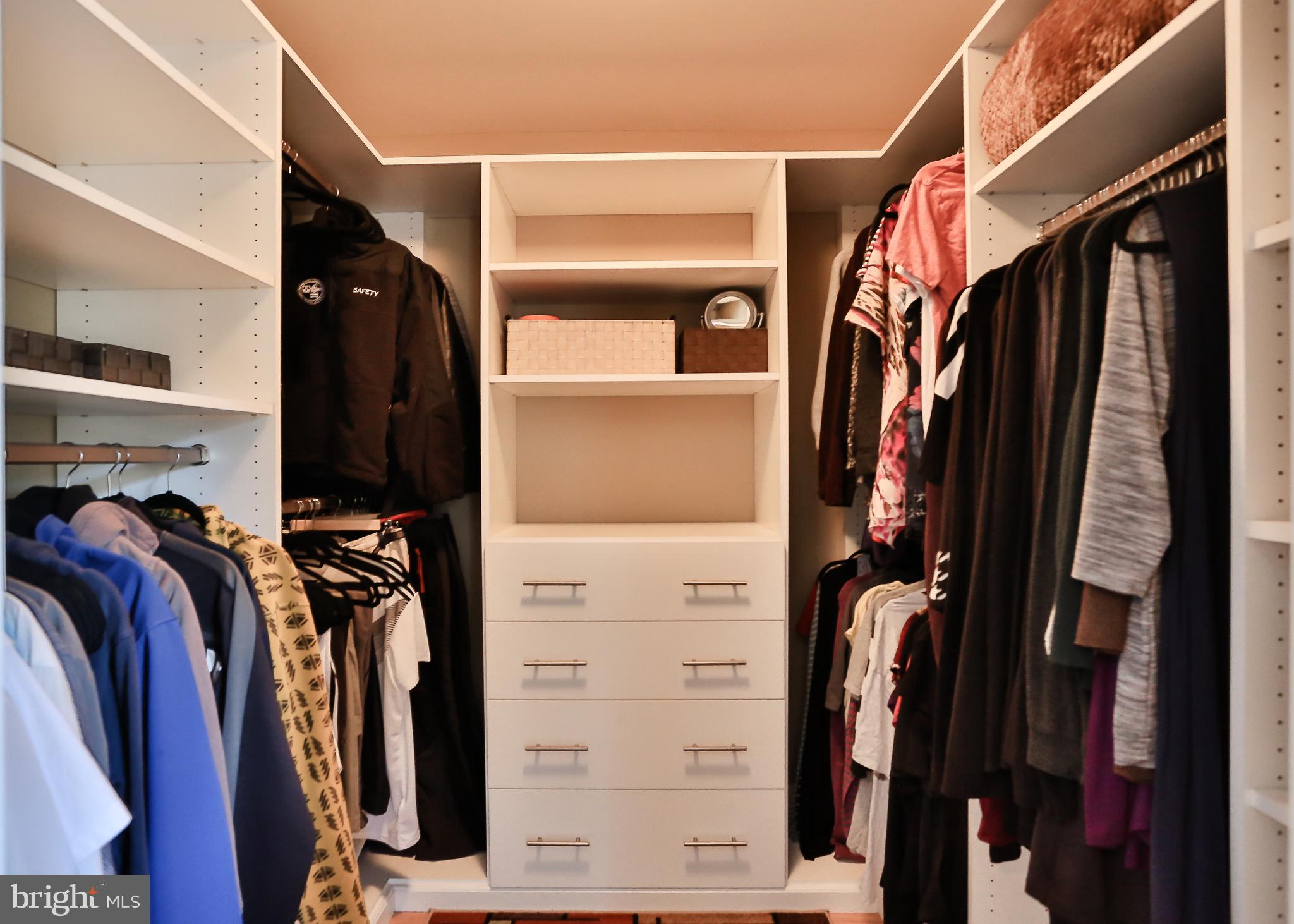 18251 Maple Spring Court Leesburg, VA 20176 - Photo 17 of 32 Walk in with custom closet system