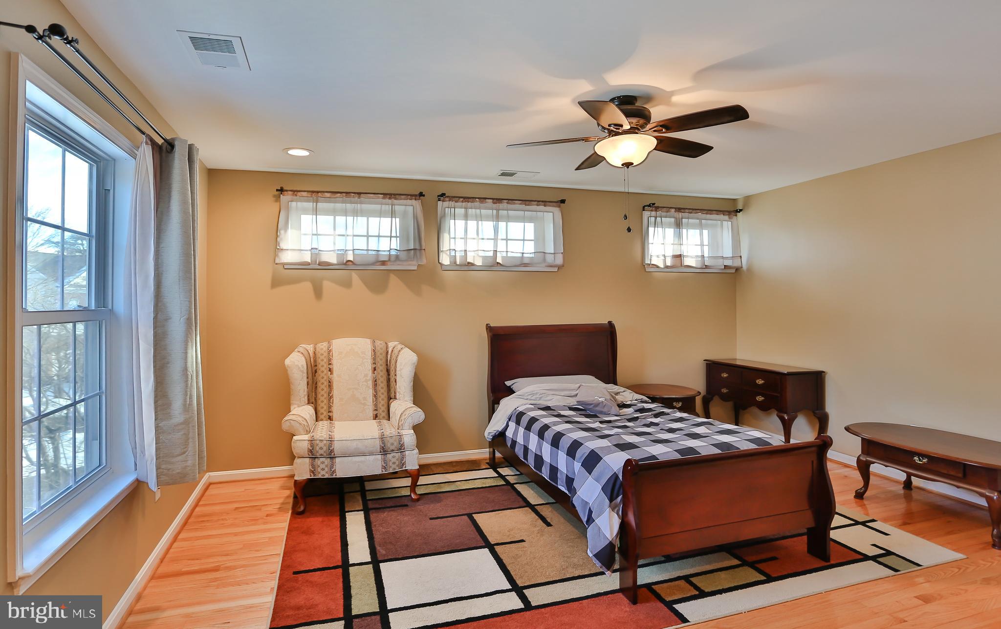 18251 Maple Spring Court Leesburg, VA 20176 - Photo 21 of 32 Bedroom 3