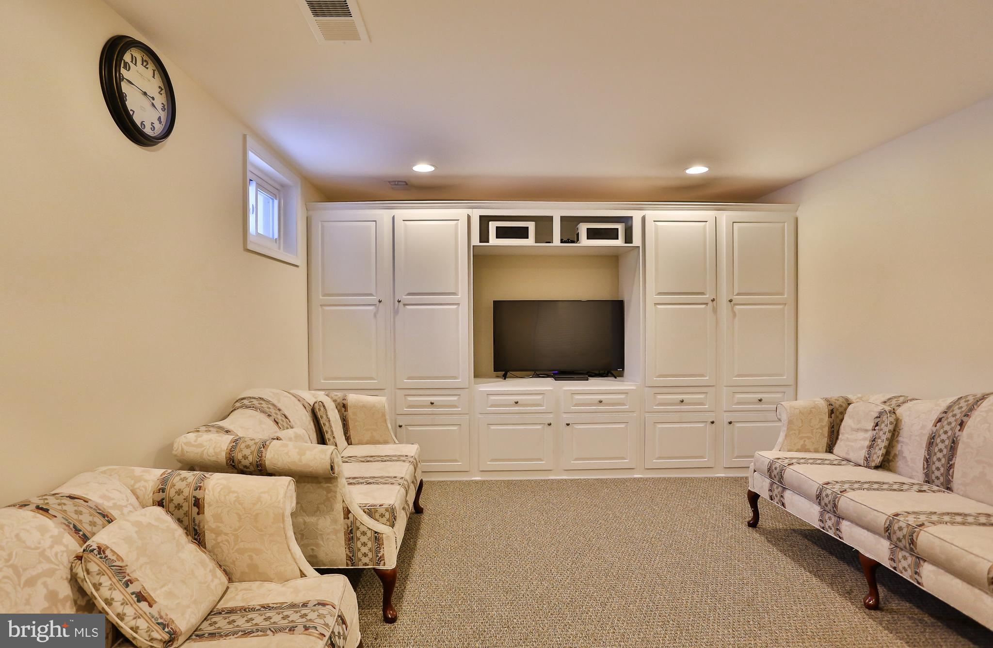 18251 Maple Spring Court Leesburg, VA 20176 - Photo 25 of 32 Basement rec room