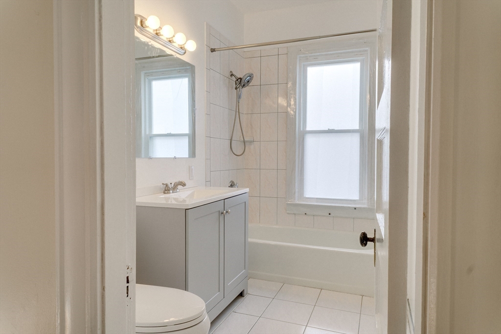 31 Firglade Avenue, Unit 31 Springfield, MA 01108 - Photo 5 of 22