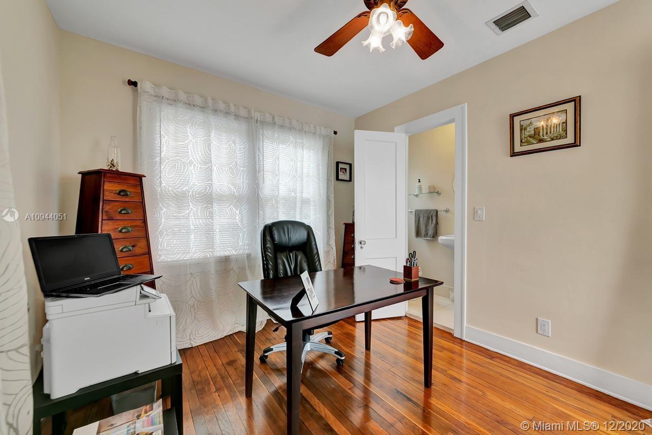2203 North Bay Road Miami Beach, FL 33140 - Photo 22 of 36 a view of a workspace with furniture