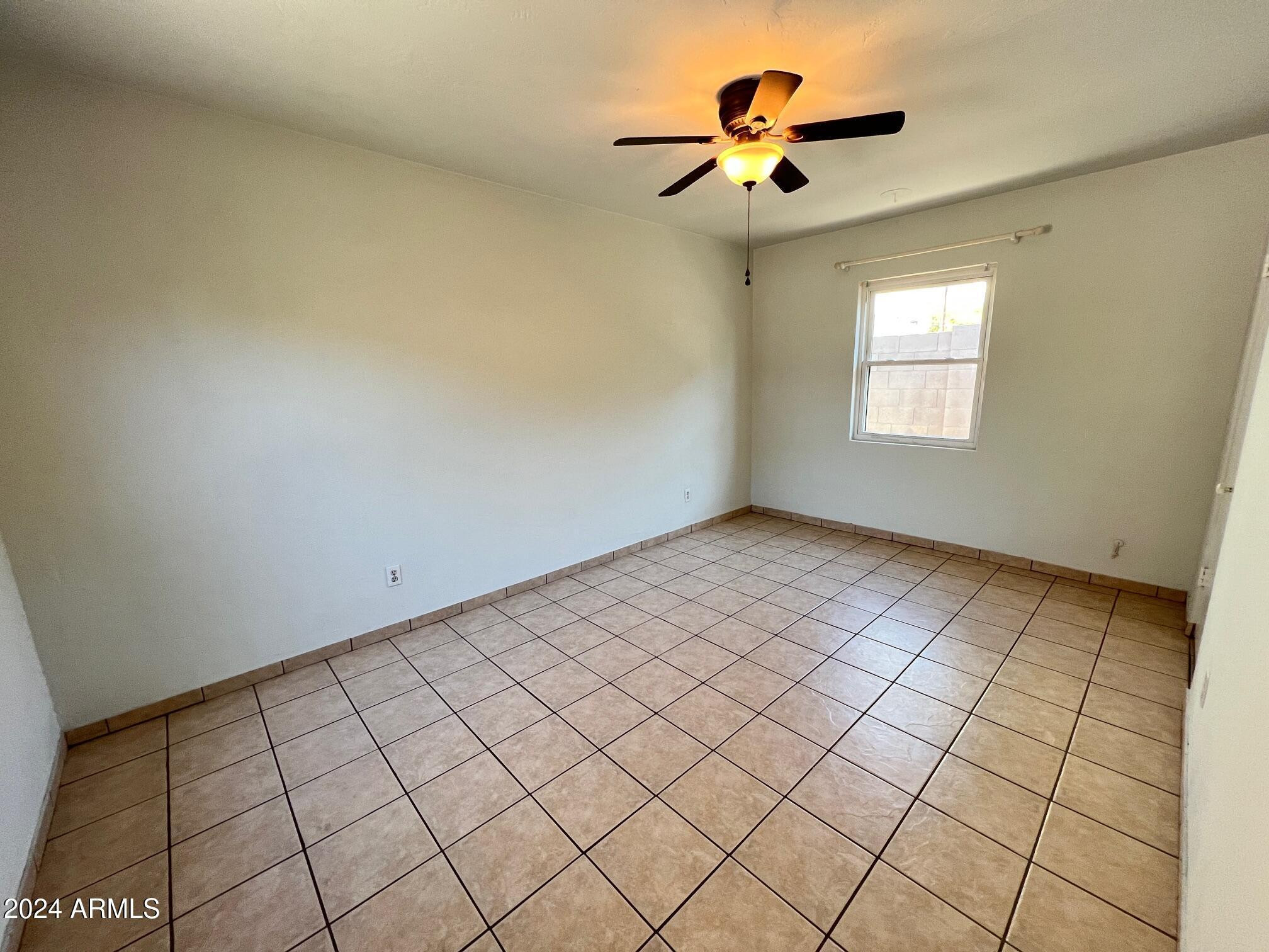 30 West Culver Street, Unit B Phoenix, AZ 85003 - Photo 26 of 36 a view of an empty room