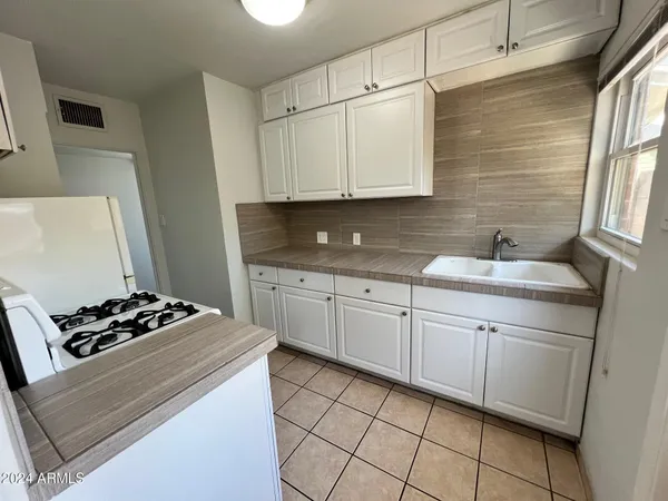 $1,599 | 30 West Culver Street, Unit B, Phoenix, AZ 85003