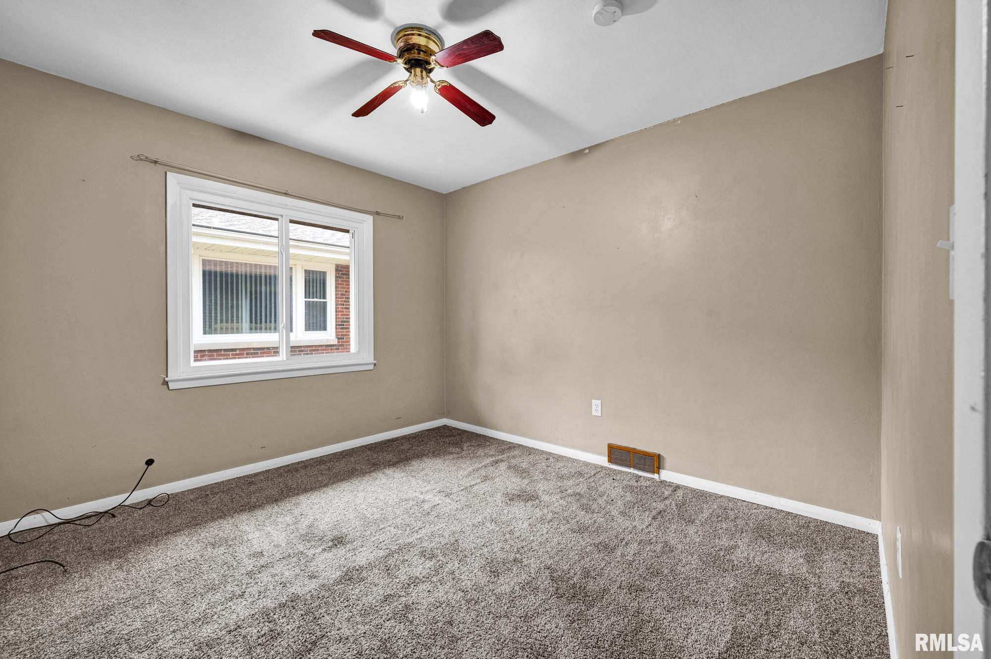 1410 North 4th Street Pekin, IL 61554 - Photo 12 of 25