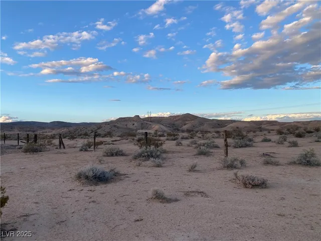 $100,000 | 1 Warm Springs Road, Moapa, NV 89025