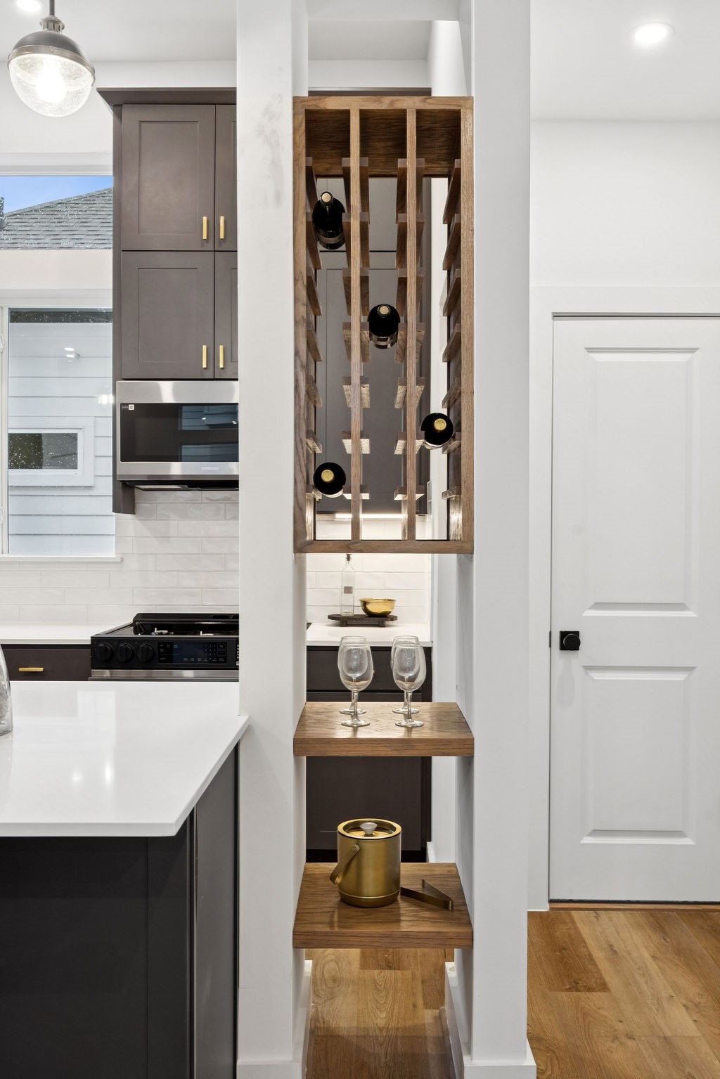 2121 Hoskins Drive, Unit C Houston, TX 77080 - Photo 14 of 28