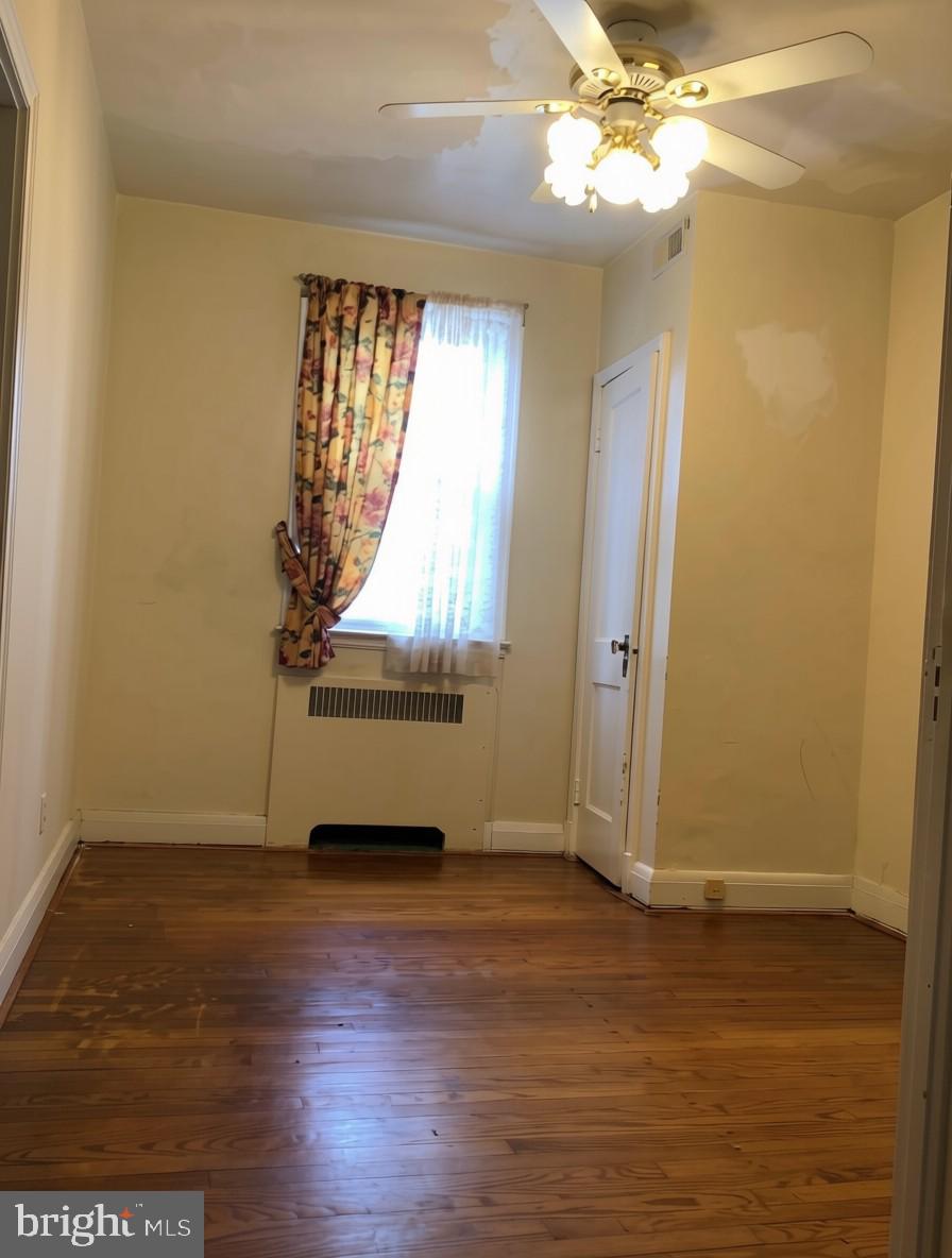 1547 Lochwood Road Baltimore, MD 21218 - Photo 13 of 30 Large 3rd Bedroom w/ ample space for closet
