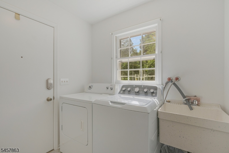 258 Dutch Farm Road Bridgewater, NJ 08807 - Photo 21 of 38 Gallery Image 21