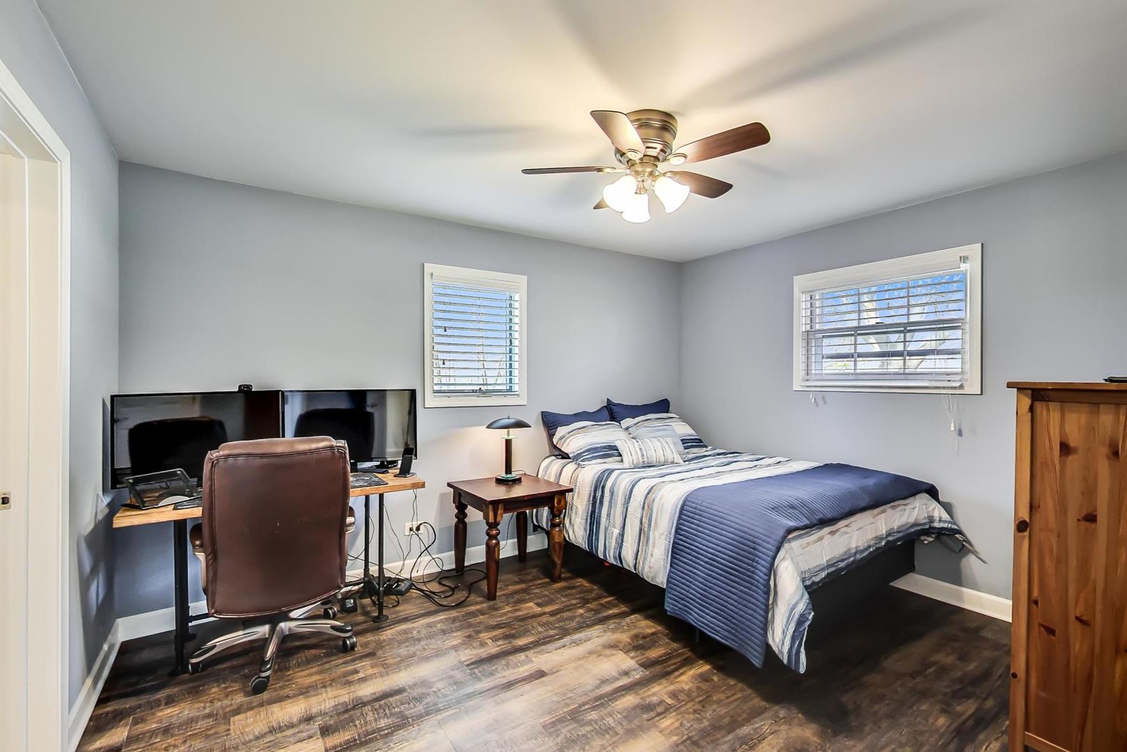 1925 Oakdale Road Hoffman Estates, IL 60169 - Photo 22 of 47