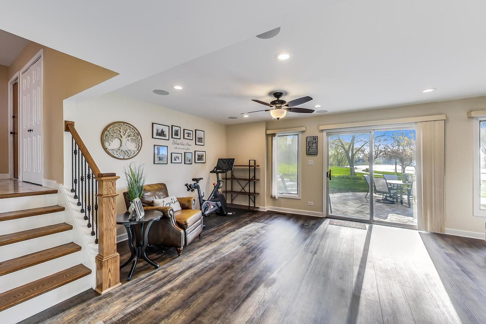 1925 Oakdale Road Hoffman Estates, IL 60169 - Photo 24 of 47