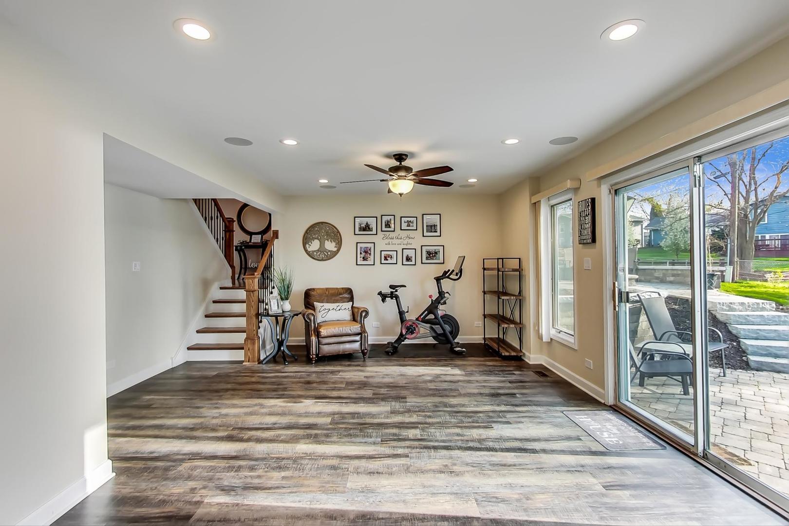 1925 Oakdale Road Hoffman Estates, IL 60169 - Photo 25 of 47