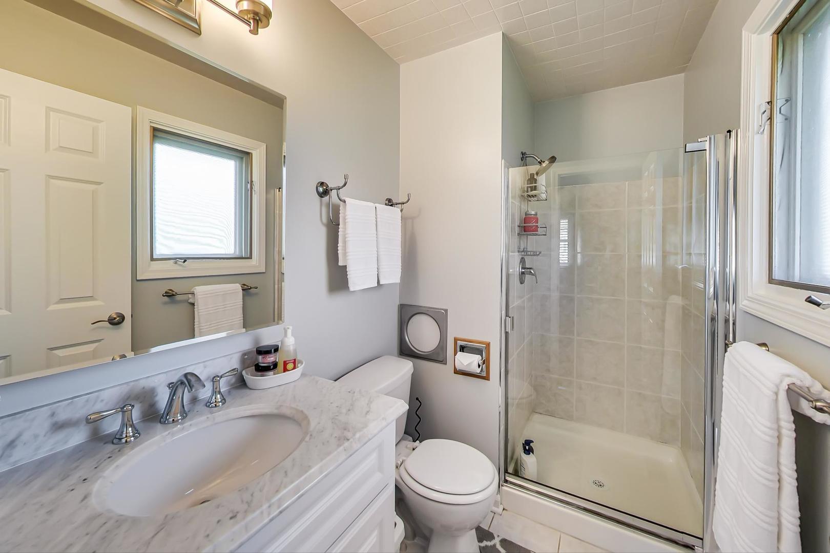 1925 Oakdale Road Hoffman Estates, IL 60169 - Photo 32 of 47