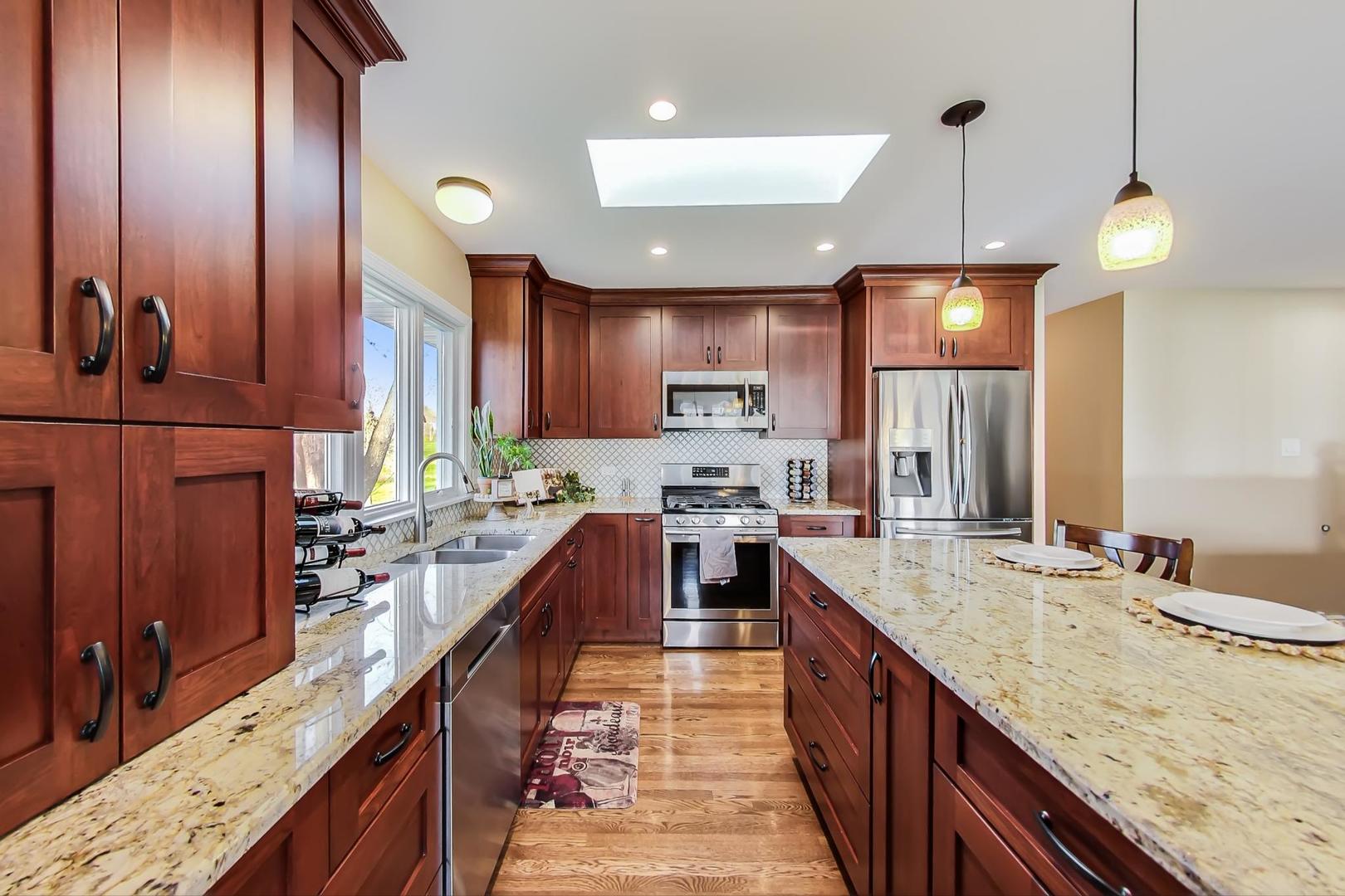 1925 Oakdale Road Hoffman Estates, IL 60169 - Photo 36 of 47