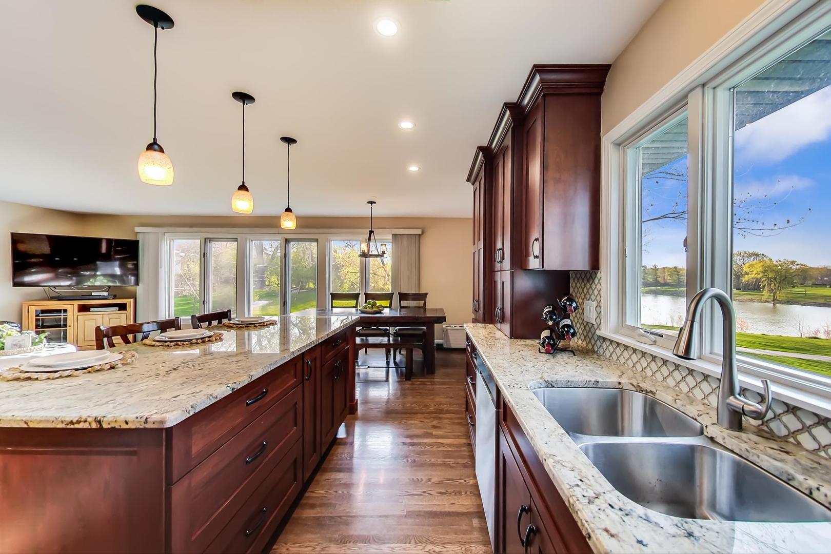 1925 Oakdale Road Hoffman Estates, IL 60169 - Photo 38 of 47