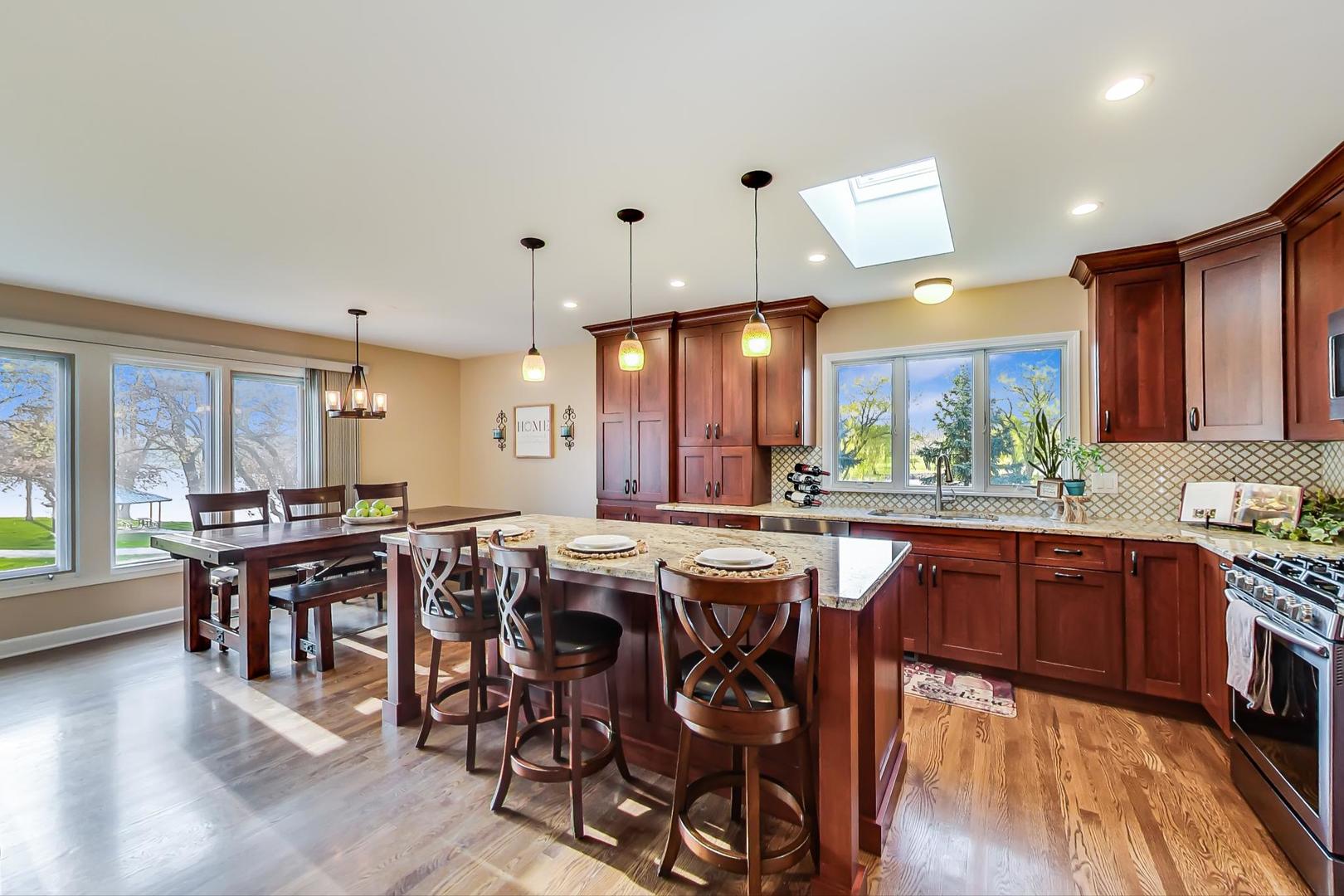 1925 Oakdale Road Hoffman Estates, IL 60169 - Photo 39 of 47