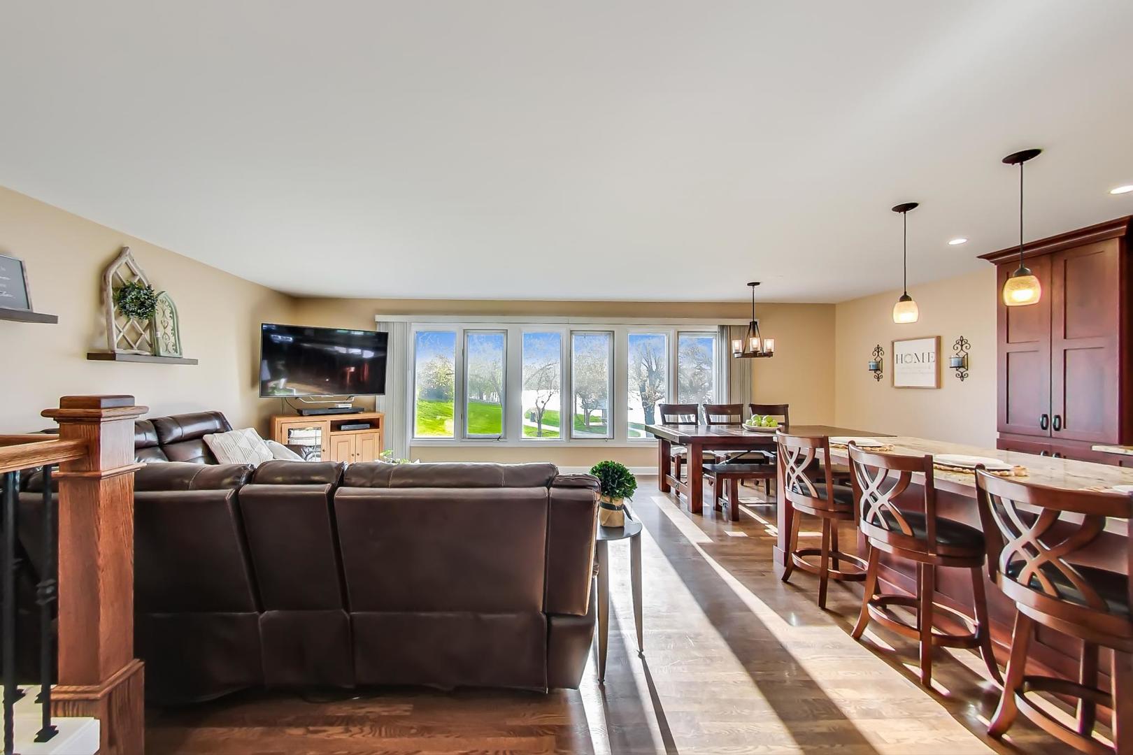 1925 Oakdale Road Hoffman Estates, IL 60169 - Photo 45 of 47