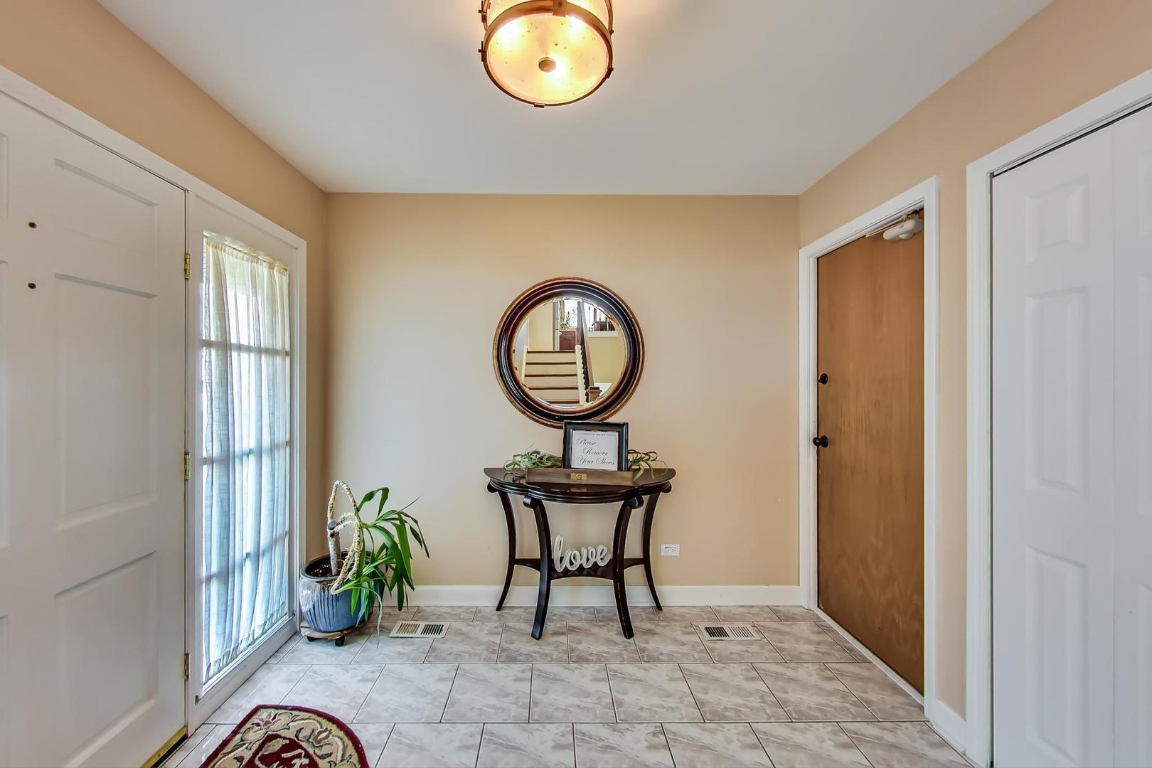 1925 Oakdale Road Hoffman Estates, IL 60169 - Photo 46 of 47