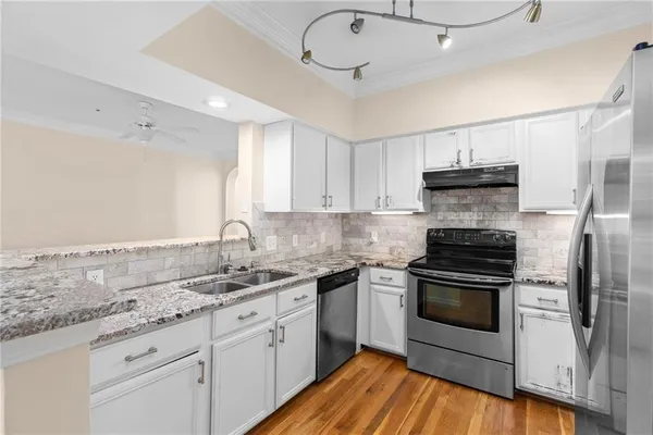 $2,100 | 3777 Peachtree Road Northeast, Unit 1529, Atlanta, GA 30319