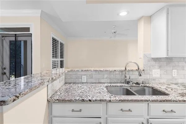 $2,100 | 3777 Peachtree Road Northeast, Unit 1529, Atlanta, GA 30319