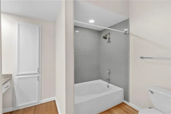 $2,100 | 3777 Peachtree Road Northeast, Unit 1529, Atlanta, GA 30319