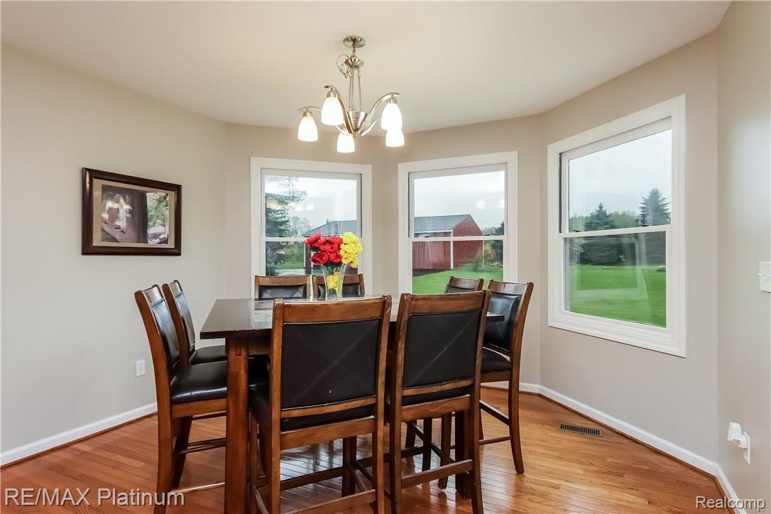 333 East Davis Road Howell, MI 48843 - Photo 13 of 65 013-5722318-large.jpg