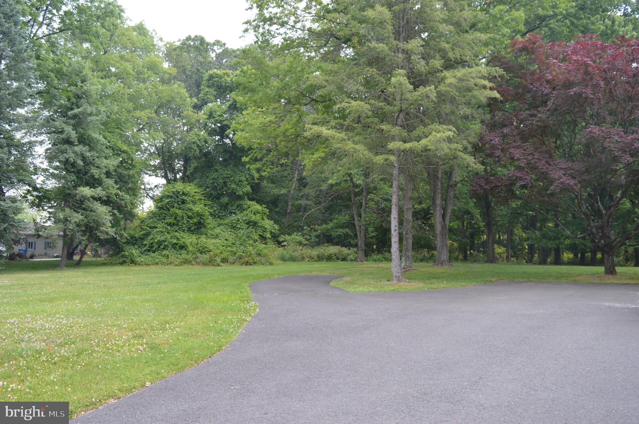 740 Eagle Road Newtown, PA 18940 - Photo 2 of 24 FRONT PARKING