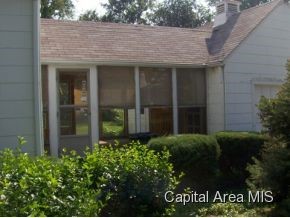 918 North 3rd Street Springfield, IL 62702 - Photo 3 of 17