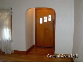 918 North 3rd Street Springfield, IL 62702 - Photo 4 of 17