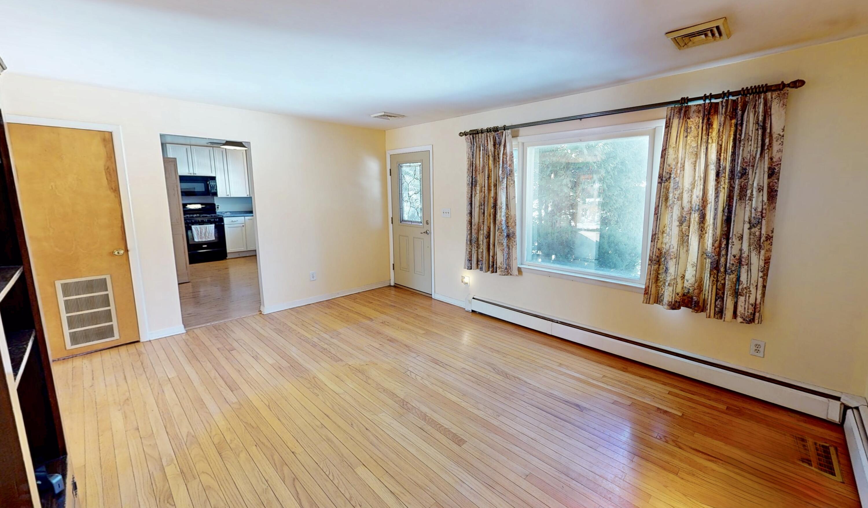 2 Stratford Road Plattsburgh, NY 12901 - Photo 8 of 31 Gallery Image 8