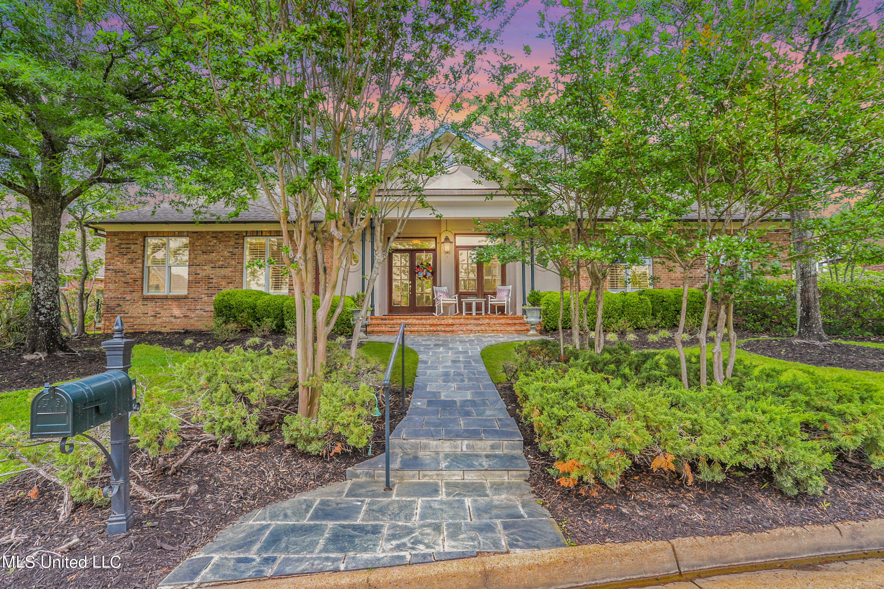 108 Overlook Place Ridgeland, MS 39157 - Photo 1 of 29 Front Entry
