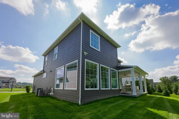 $1,049,000 | 5824 Wild Lilac Drive, Unit 11, East Petersburg, PA 17520