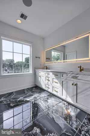 $1,049,000 | 5824 Wild Lilac Drive, Unit 11, East Petersburg, PA 17520