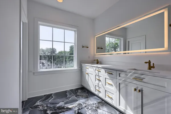 $1,049,000 | 5824 Wild Lilac Drive, Unit 11, East Petersburg, PA 17520