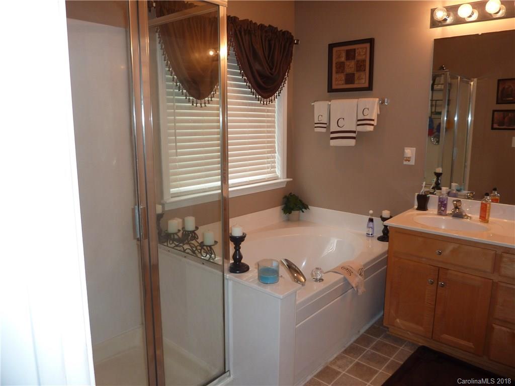 10730 Hellebore Road Charlotte, NC 28213 - Photo 13 of 18 Gallery Image 13
