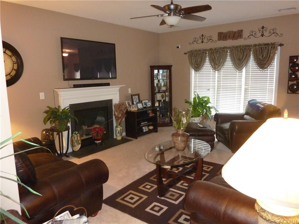 10730 Hellebore Road Charlotte, NC 28213 - Photo 4 of 18 Gallery Image 4