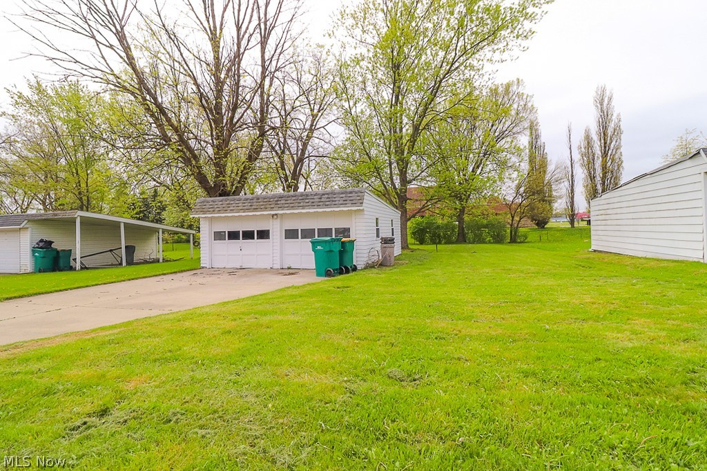 15808 Rockside Road Maple Heights, OH 44137 - Photo 5 of 35