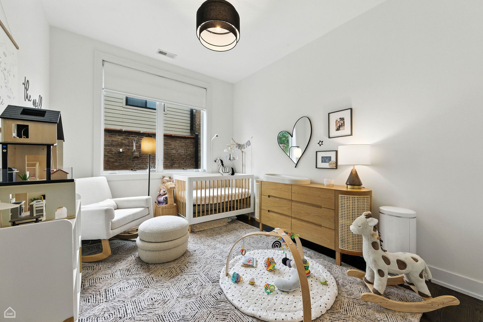 1312 West Madison Street, Unit 3A Chicago, IL 60607 - Photo 18 of 21 a room with furniture and a table