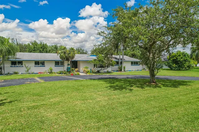 $1,500,000 | 17421 Southwest 300th Street, Homestead, FL 33030