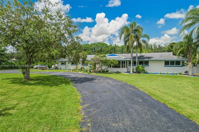 $1,500,000 | 17421 Southwest 300th Street, Homestead, FL 33030