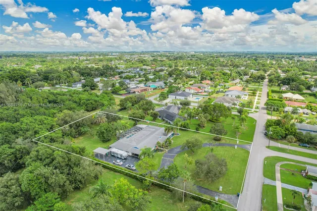 $1,500,000 | 17421 Southwest 300th Street, Homestead, FL 33030