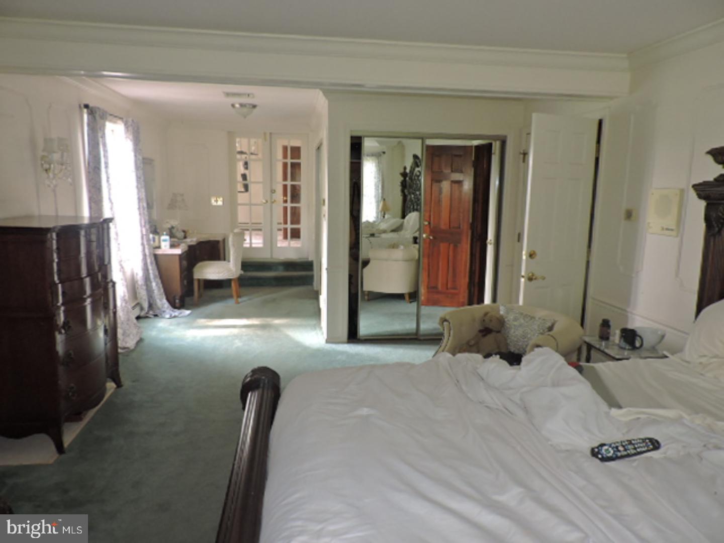 100 Pleasant Valley Road Titusville, NJ 08560 - Photo 5 of 12 Gallery Image 5