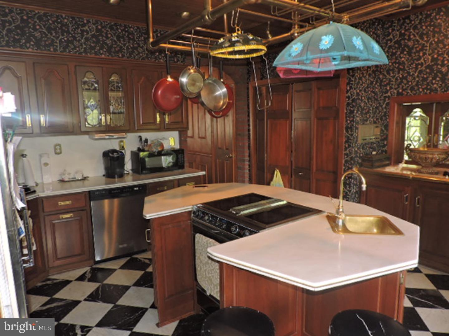 100 Pleasant Valley Road Titusville, NJ 08560 - Photo 7 of 12 Gallery Image 7